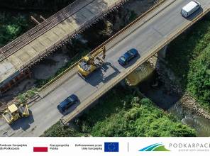 <p><strong>Projekt jest współfinansowany z Programu Fundusze Europejskie dla Podkarpacia 2021-2027</strong></p>

<p><strong>Inwestor:</strong> Województwo Podkarpackie - Podkarpacki Zarząd Dróg Wojewódzkich<br />
<strong>Wykonawca:</strong> STRABAG Sp. z o.o.<br />
<strong>Wartość projektu: </strong> 25 164 263,93 PLN<br />
<strong>Wartość dofinansowania:</strong>  21 379 493,30 PLN<br />
<strong>Okres realizacji:</strong> 01.2024-09.2025<br />
<strong>Inżynier Kontraktu:</strong> INKO Consulting Sp. z o.o.</p>
