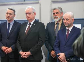 Podpisanie umowy na realizację drogi "lotniskowej" w Mielcu