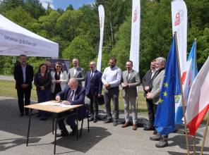 DW 892 Radoszyce - granica państwa